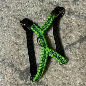Small Green and Blue Paracord Woven Mini Pig/Dog Harness for Leash